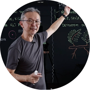 Foto do Professor Okuma